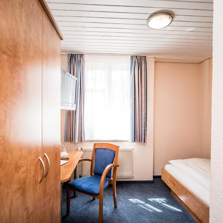 Hotel Zur Rose 3*