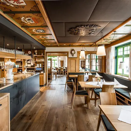 Zur Rose Hotel