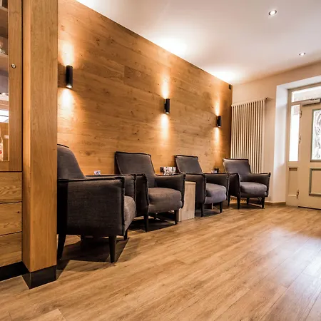 Zur Rose Hotel